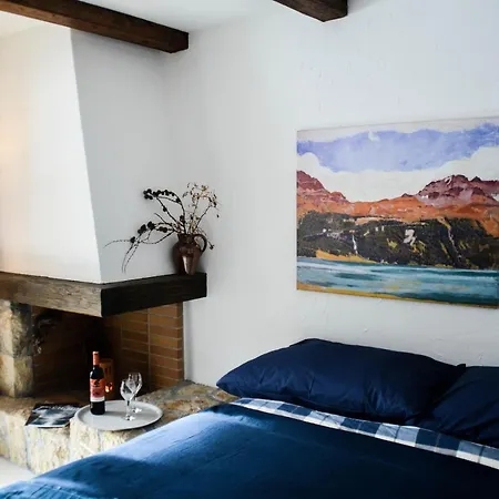Apartament Romantisches Studio Mit Panorama-blick Und Pool *