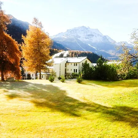 Apartament Romantisches Studio Mit Panorama-blick Und Pool *